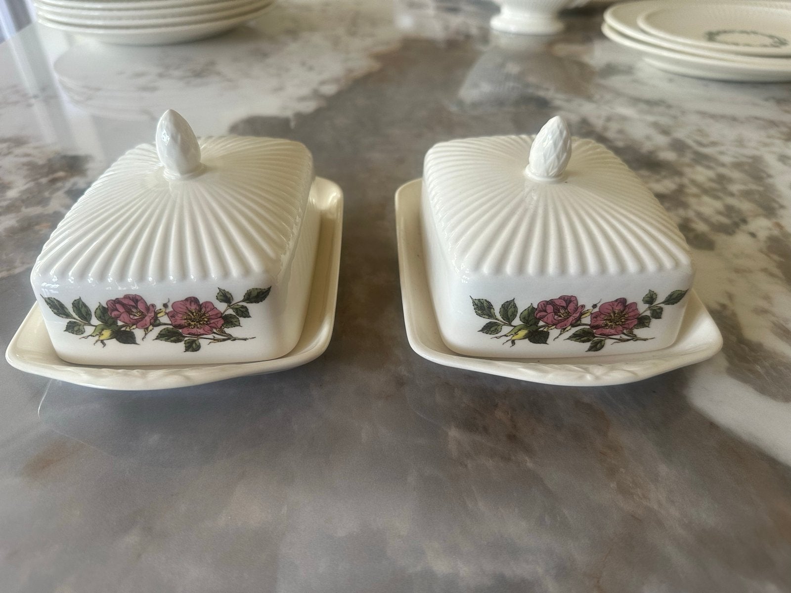 Botervloot Wedgwood 'Briar Rose' - Zo goed als nieuw, Ophalen of Verzenden