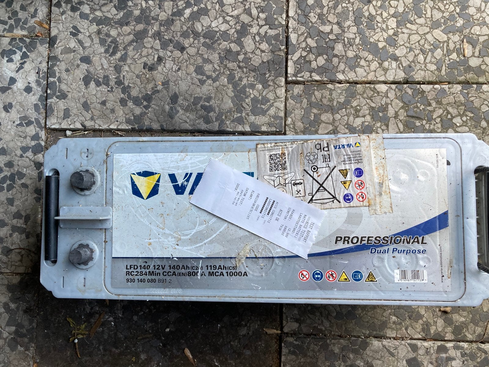 Varta accu 800 ampere, Ophalen of Verzenden