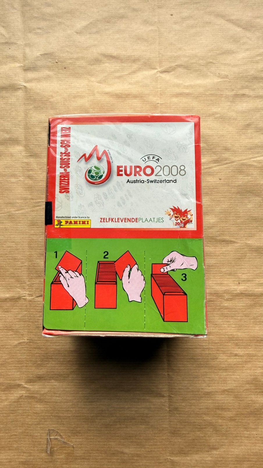 Panini UEFA Euro 2008 Oostenrijk-Zwitserland box 100 pakjes, Ophalen of Verzenden, Zo goed als nieuw, Buitenlandse clubs, Poster, Plaatje of Sticker