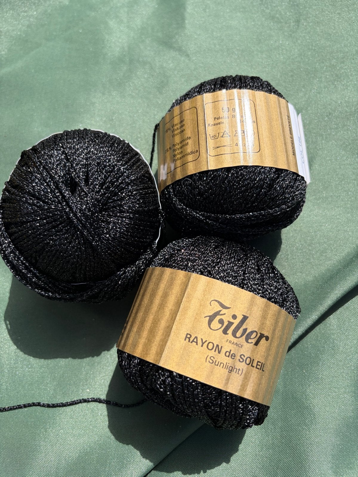 Zwart glanzend garen - Fiber Rayon de Soleil (3 bollen), Ophalen of Verzenden, Nieuw, Breien of Haken, Wol of Garen