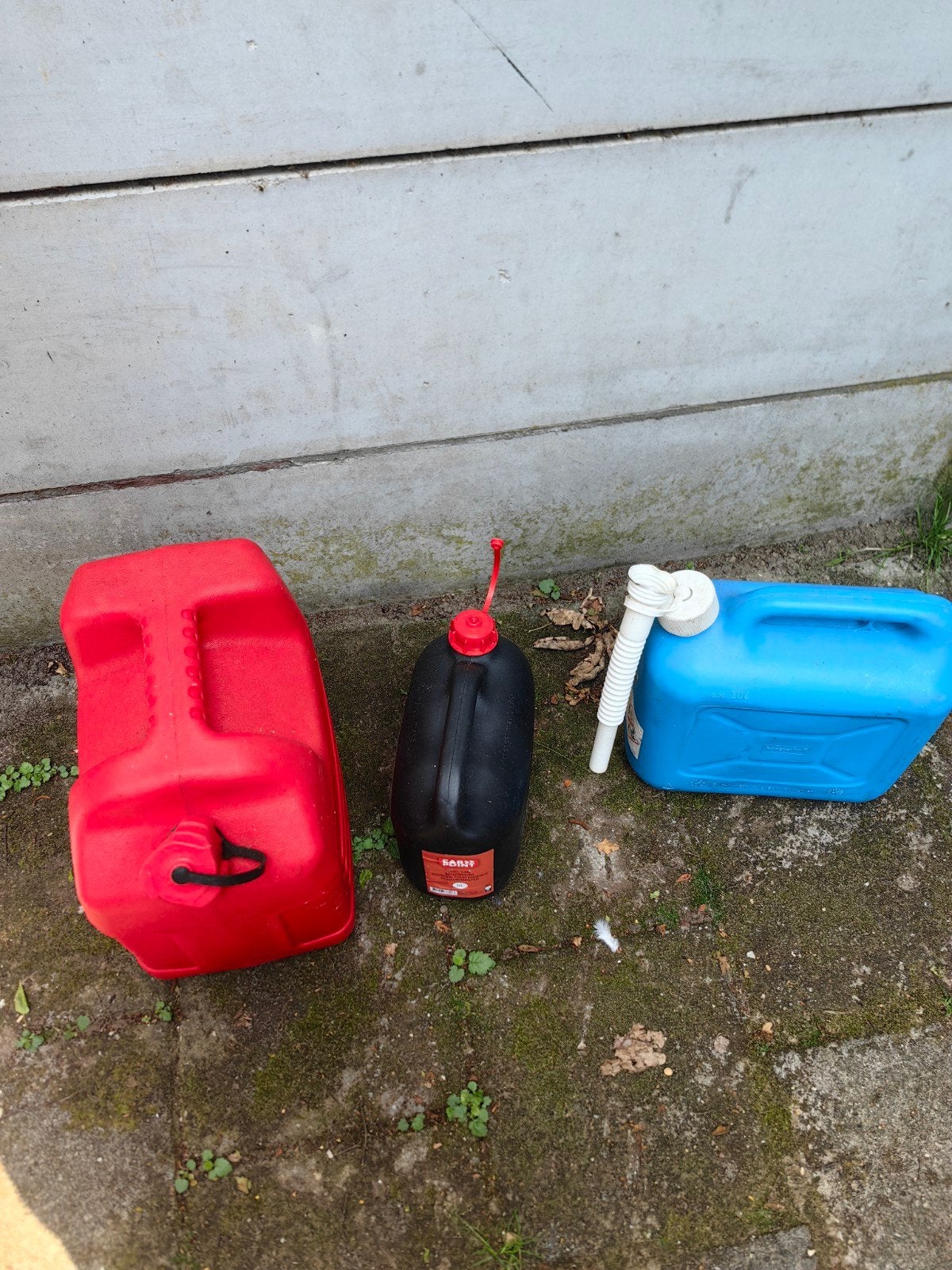 Diverse Jerrycans, Minder dan 75 liter, Ophalen