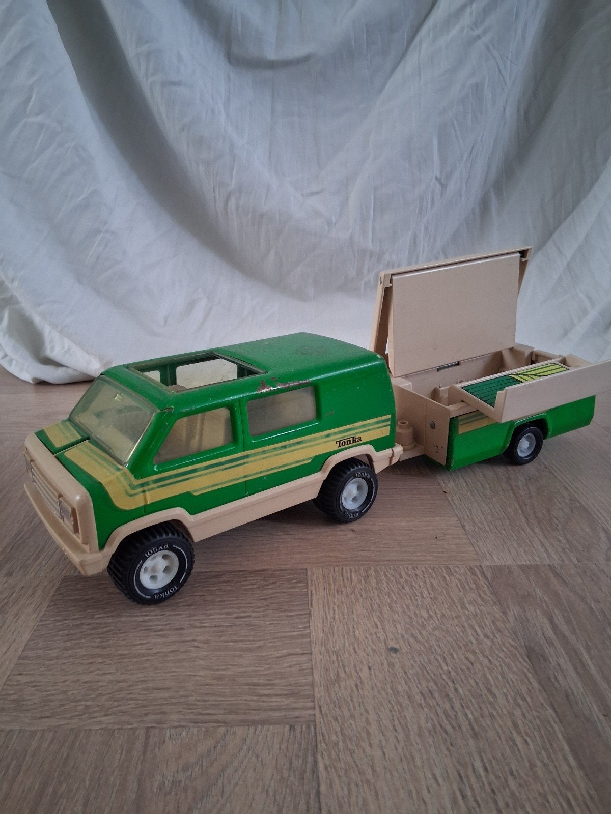 Tonka auto met caravan, Ophalen, Zo goed als nieuw
