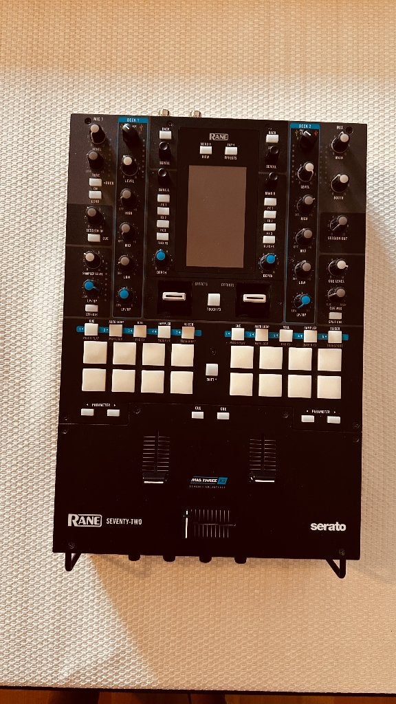 DJ MIXER x RANE SEVENTY TWO x SERATO, Ophalen of Verzenden, Minder dan 5 kanalen, Microfooningang