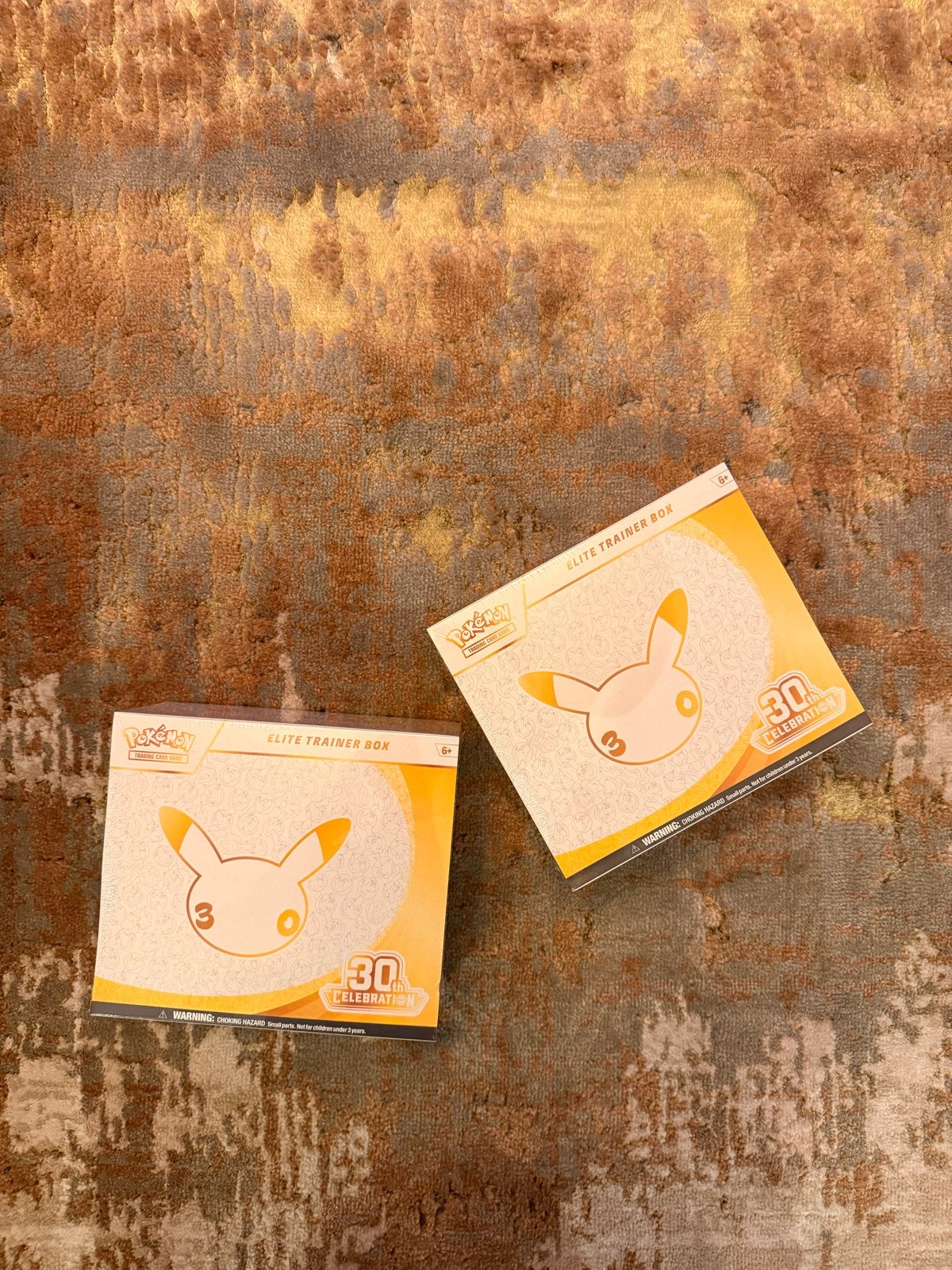 Pokémon 30th Celebration Elite Trainer Box (ETB) - Sealed, Ophalen of Verzenden, Nieuw, Overige typen, Foil