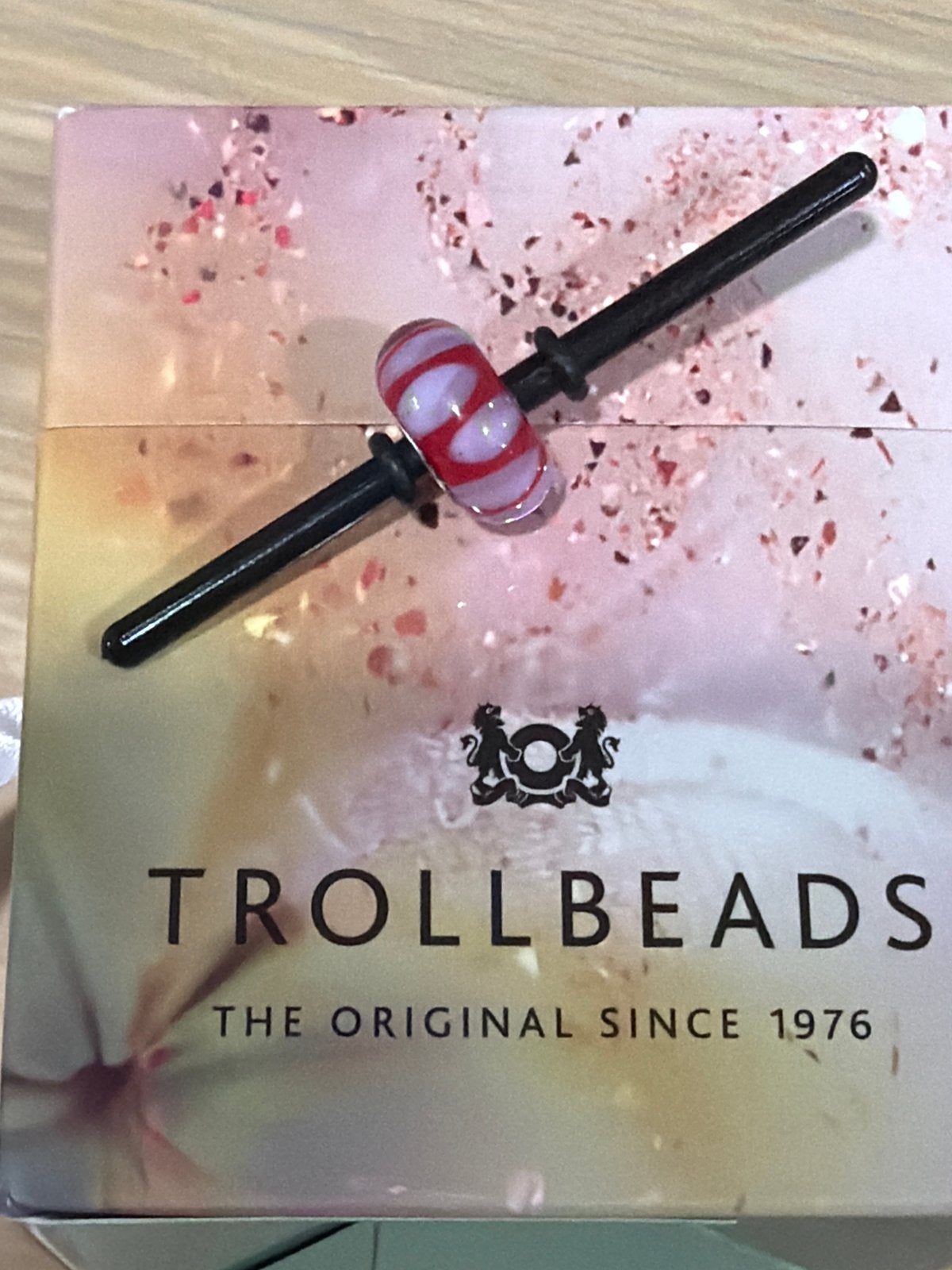 Trollbeads TGLBE-10284 Lila Schaduw Glazen Kraal, Sieraden, Tassen en Uiterlijk, Bedels, Glas of Kristal, Nieuw, Ophalen of Verzenden
