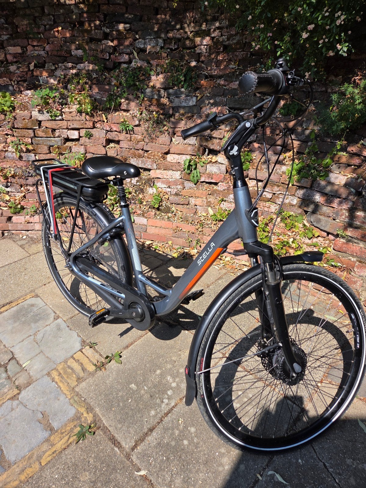 2 x stella fiets lage km stand in goede staat, Gebruikt, 51 tot 55 cm, 50 km per accu of meer, Ophalen