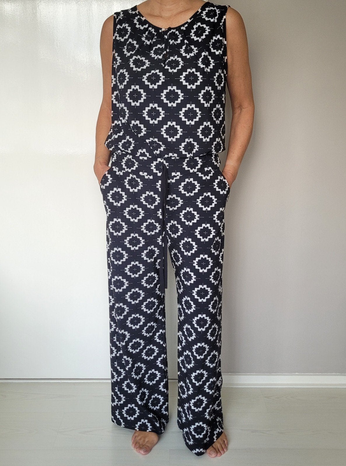 Studio Anneloes jumpsuit XL Zwart Travelstof broekpak, Kleding | Dames, Studio Anneloes, Verzenden, Zwart, Maat 46/48 (XL) of groter