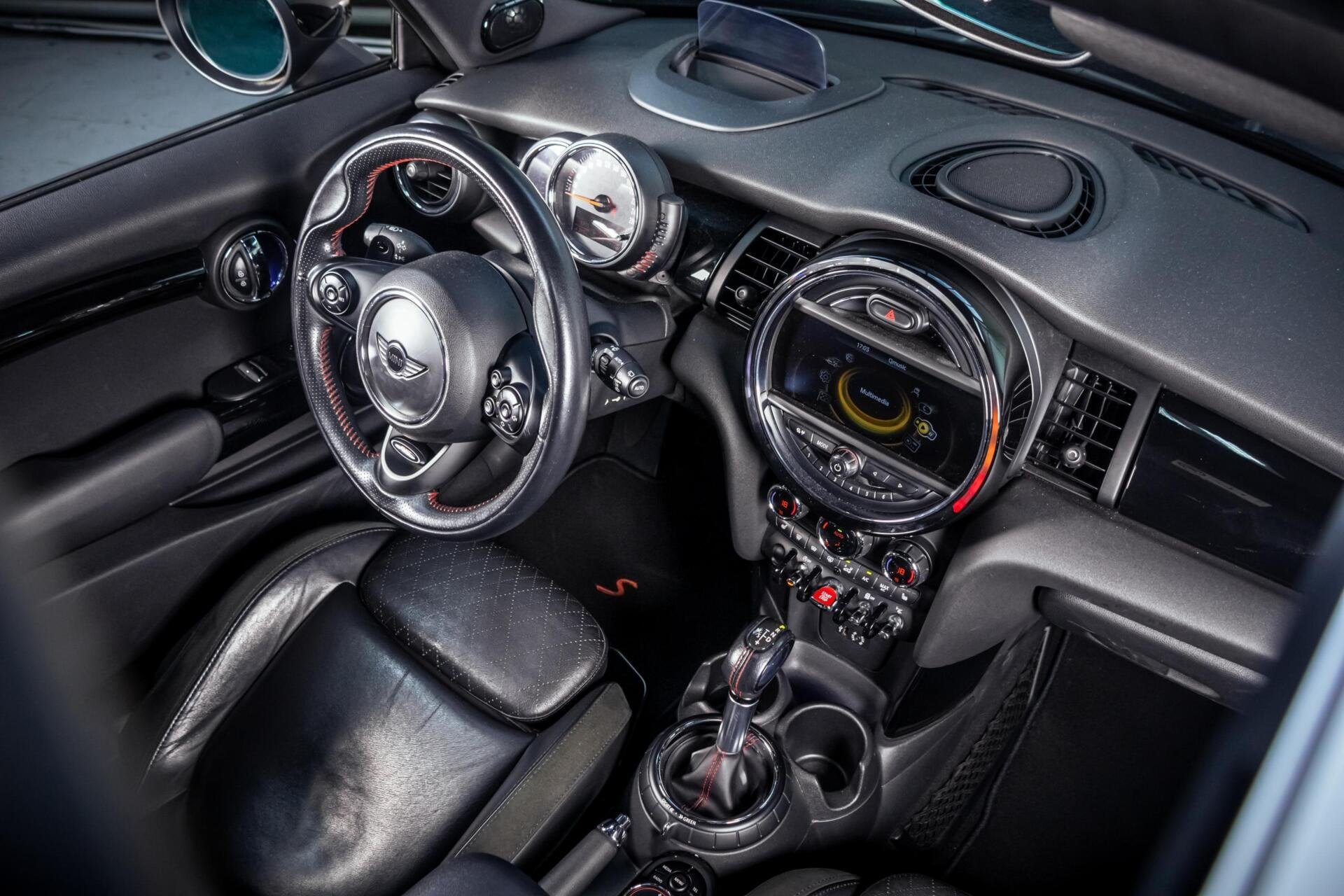 Mini 2.0 Cooper S Chili|Pano|HUD|H&K|Leder|AUT|LED|Thunder g, Auto's, 1998 cc, Gebruikt, Euro 6, 4 stoelen