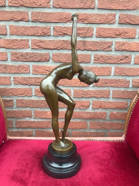 DANSEND NAAKT, brons en marmer, 60 cm!, Brons, Beeld, Vrouw, Gemerkt