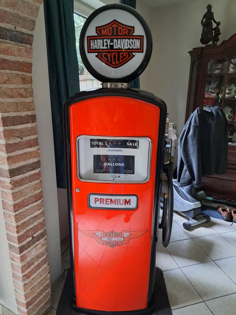 Benzinepomp Bennett gaspump Harley, Verzamelen, Automaten | Overige, Ophalen, Zo goed als nieuw
