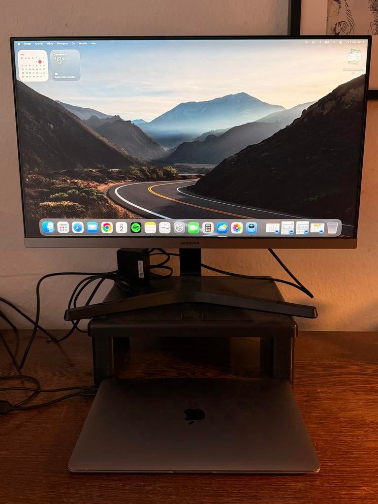 Samsung Full HD Monitor (24 inch), Computers en Software, Monitoren, Zo goed als nieuw, 61 t/m 100 Hz, HDMI, Kantelbaar, LED, Full HD