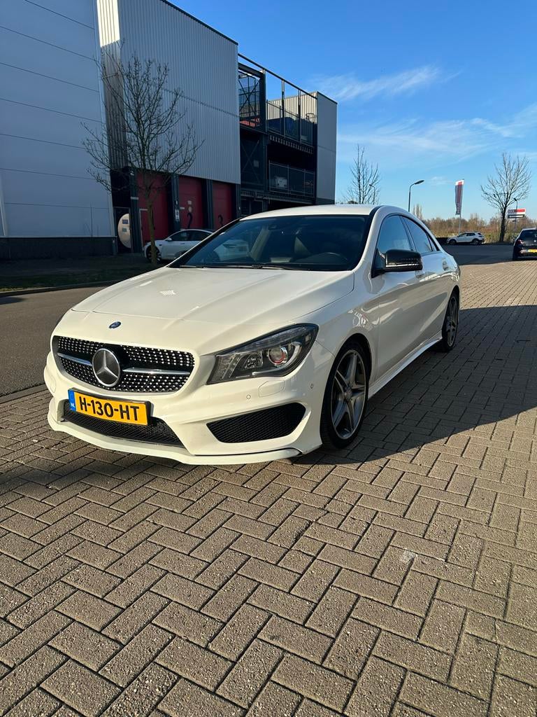 Mercedes-Benz CLA 220CDI 2.1 125KW 7G-DCT(AUT) 2013 Wit, Auto's, Mercedes-Benz, CLA, 4 cilinders, Wit, Diesel
