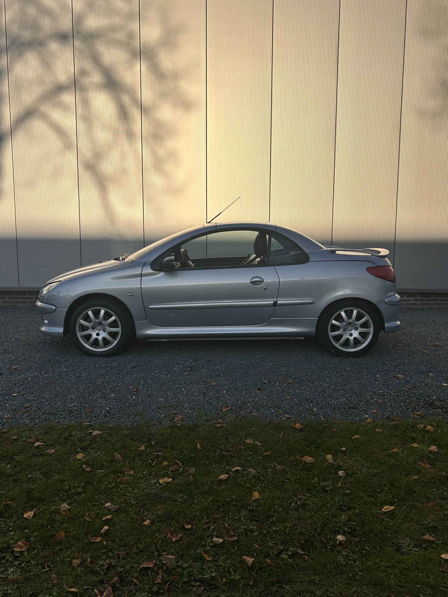 Peugeot 206 CC 2.0-16V (bj 2003), 136 pk, Gebruikt, 4 cilinders, Cabriolet