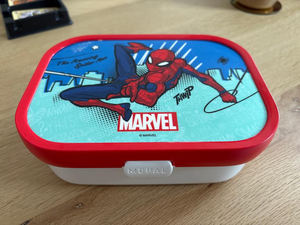 Mepal Spider-Man lunchbox met vorkje, Diversen, Schoolbenodigdheden, Zo goed als nieuw, Ophalen