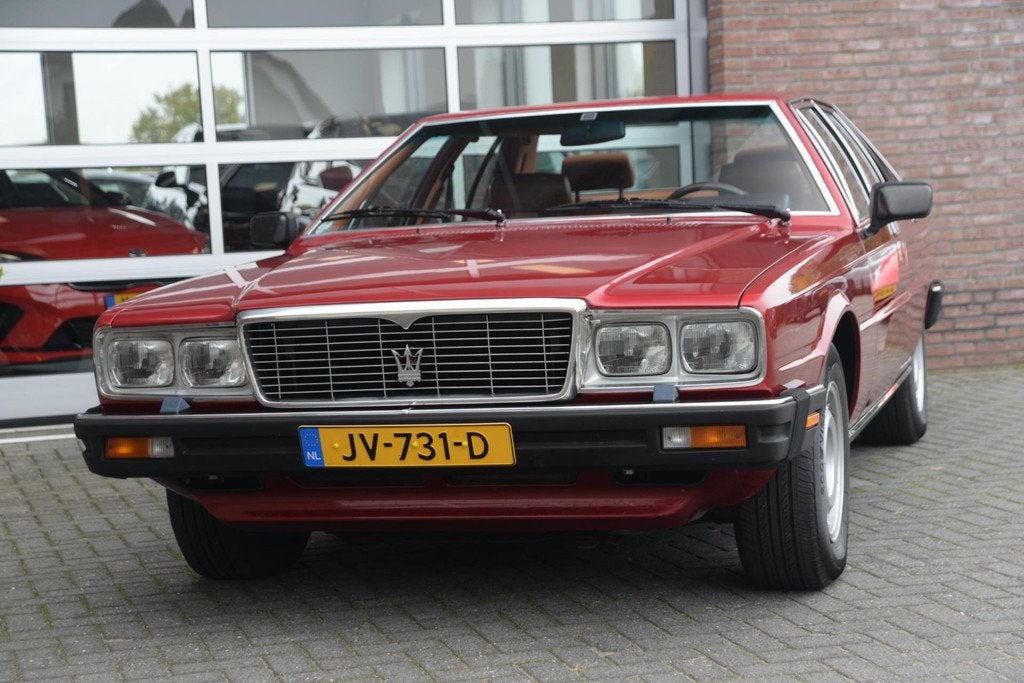 Maserati Quattroporte 4.9 V8 | Manual Gearbox |, Auto's, Maserati, Achterwielaandrijving, Gebruikt, 8 cilinders, Leder