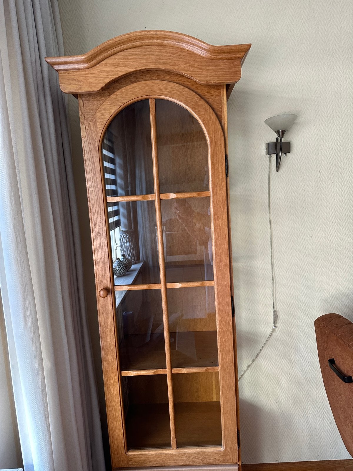 Eikenhouten vitrinekast 200x50x40 glazen deur, Ophalen, Minder dan 50 cm, Eikenhout, Zo goed als nieuw