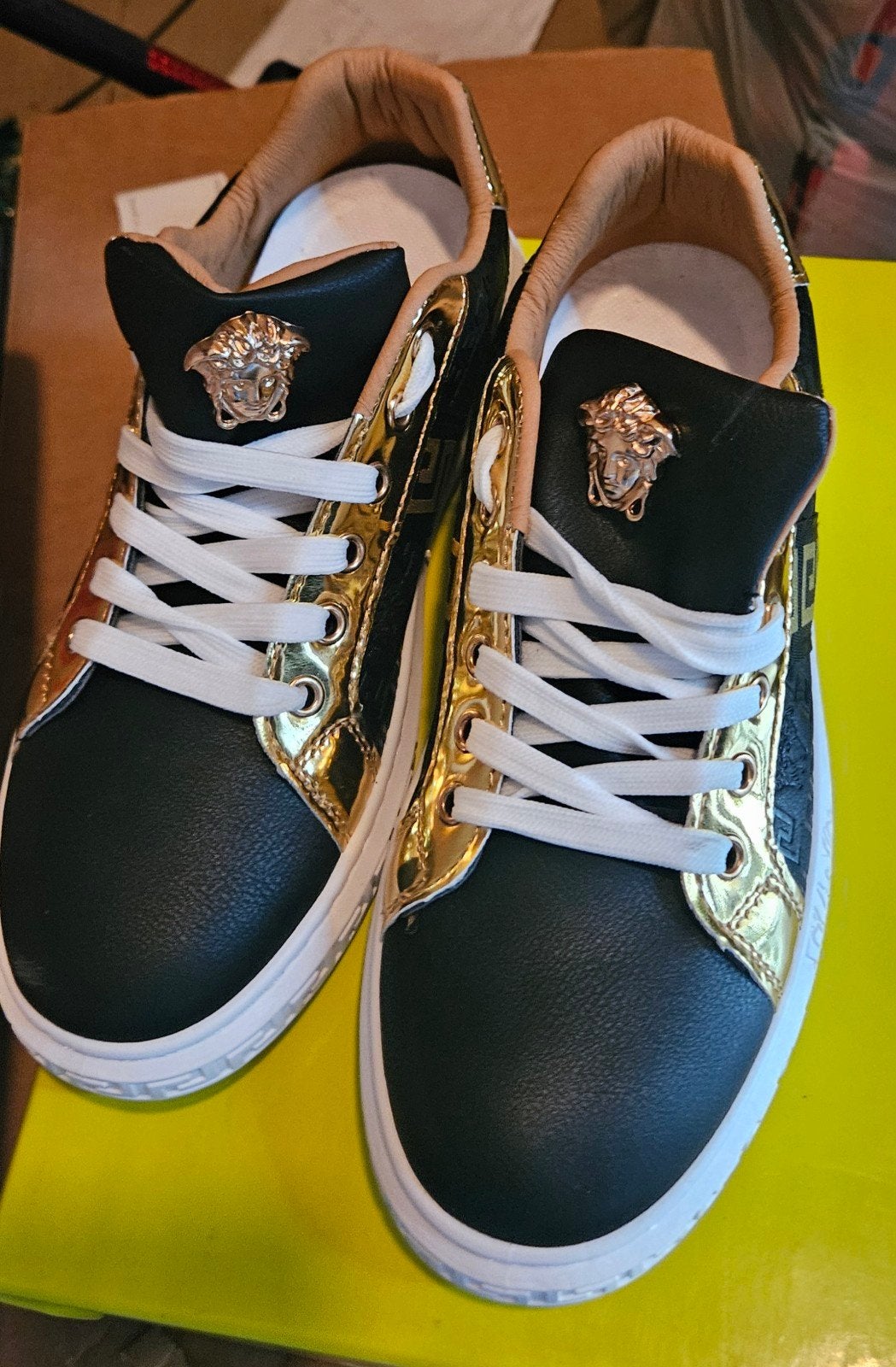 Versace Jeans Couture Sneakers Zwart/Goud Maat 41, Kleding | Heren, Schoenen, Zwart, Nieuw, Ophalen of Verzenden, Sneakers of Gympen