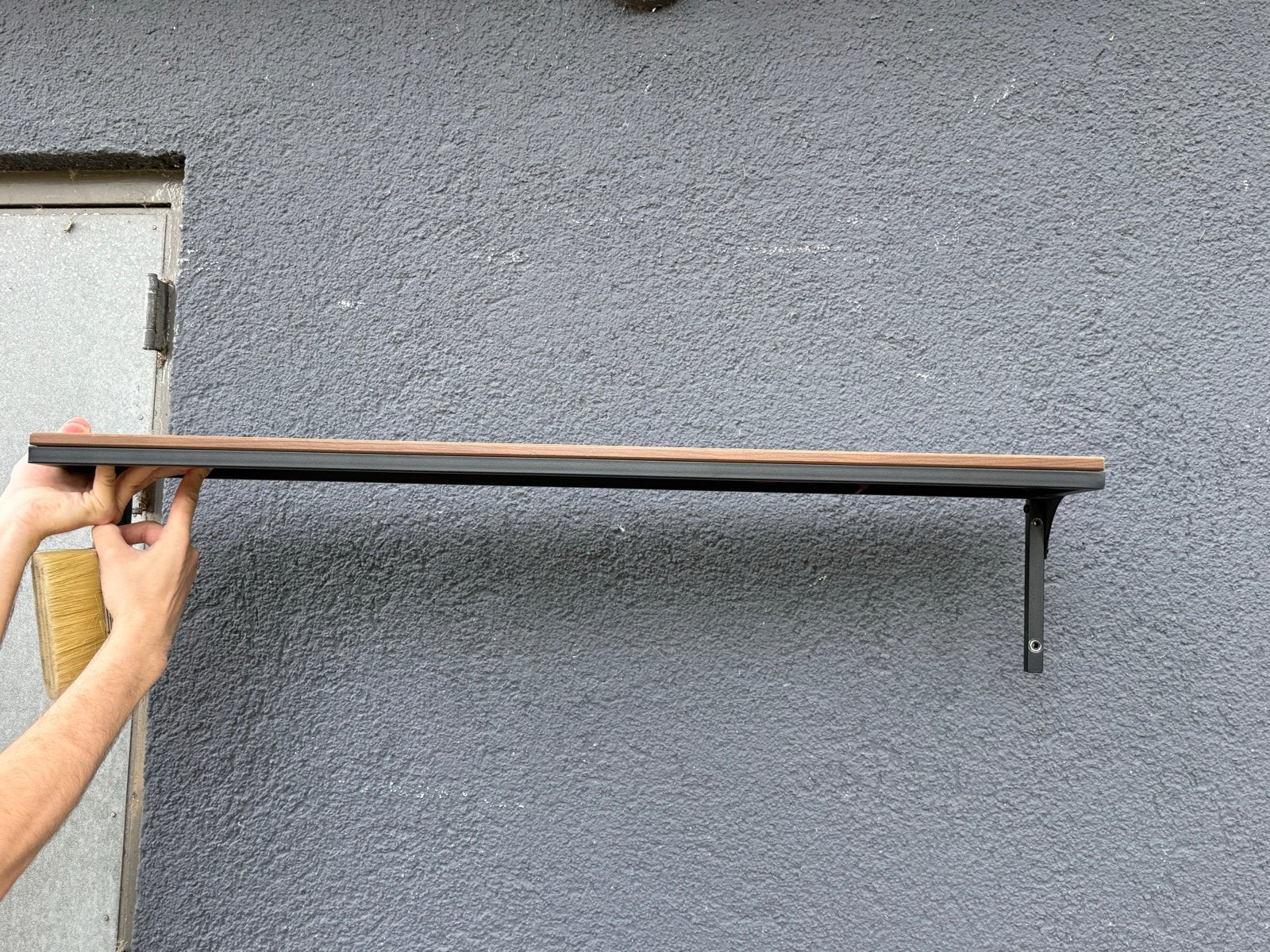 IKEA Fjallbo Plank met schroeven - Bruin/Zwart, Ophalen, Zo goed als nieuw