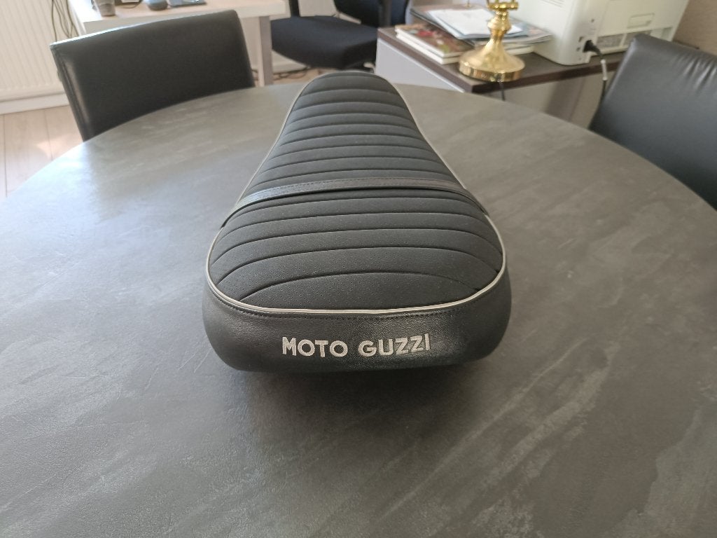 Origineel Moto Guzzi V9 Roamer zadel 2016–2020, Ophalen