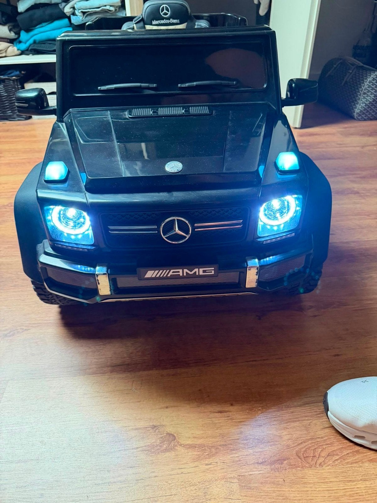 Mercedes-Benz G-Klasse AMG Kinderauto Elektrisch, Ophalen, Zo goed als nieuw, Afstandsbediening