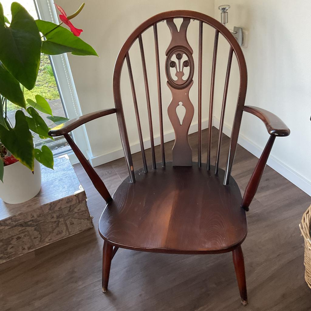 Ercol, Klassiek Engels laag stoeltje - Windsor stijl, Ophalen
