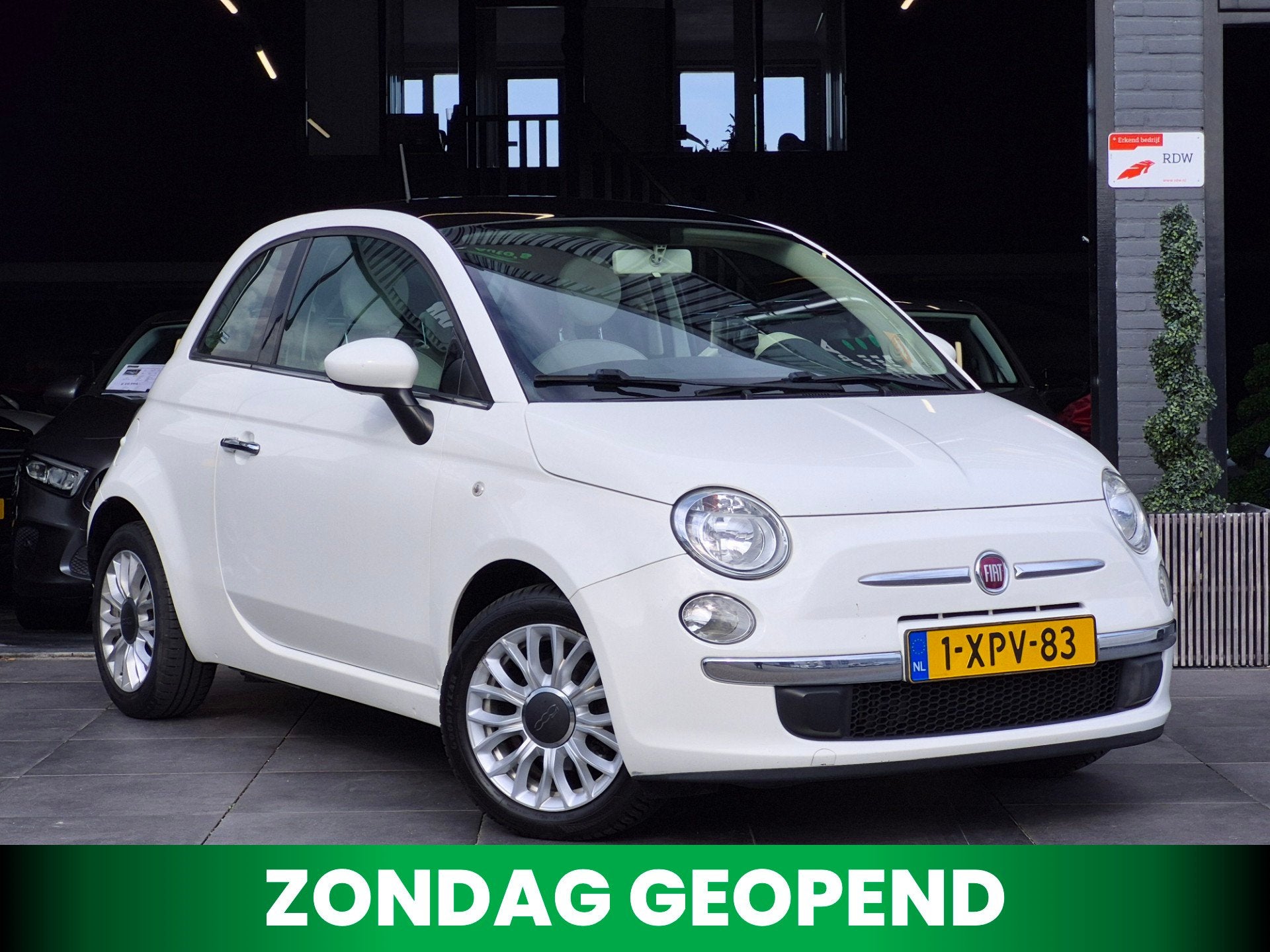 Fiat 500 0.9 TwinAir Turbo Lounge 2e Eig|Navi|Pano|Airco|APK, Voorwielaandrijving, Verwarmde buitenspiegels, Gebruikt, Leder en Stof