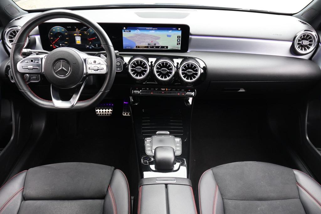 Mercedes-Benz A-klasse 180 Business Solution AMG 1e Eigenaar, Auto's, Mercedes-Benz, 136 pk, Gebruikt, 4 cilinders, Blauw