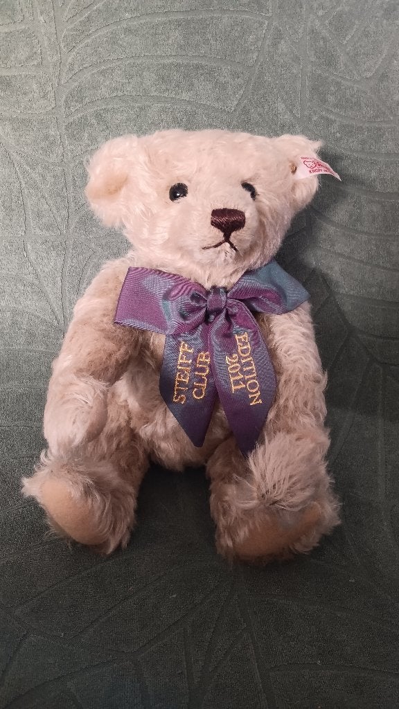 2011 steiff ean 421143 club bear 2011, 30cm NIEUWSTAAT, Verzamelen, Beren en Cherished Teddies, RichardSteiffstrasse, Steiff, Steiff