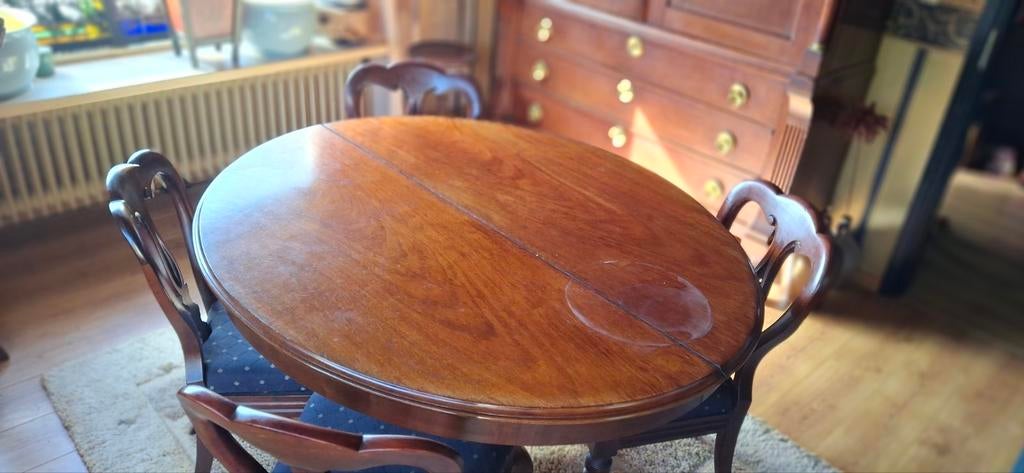 Antieke uitschuifbare ovale eettafel met stoelen, Ophalen