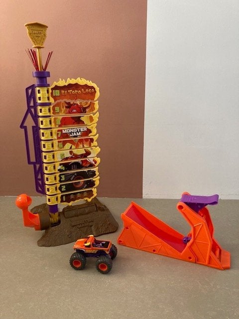 Hot Wheels, Kinderen en Baby's, Speelgoed | Racebanen, Gebruikt, Onderdelen, Zelf te bouwen, Ophalen of Verzenden