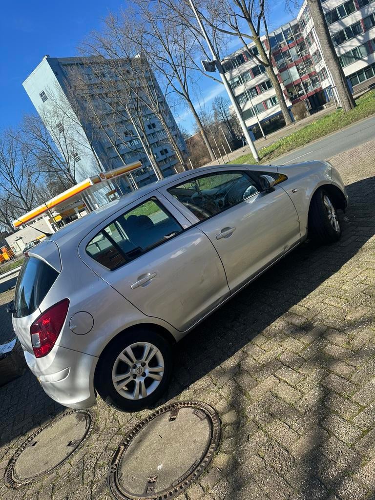Opel Corsa 1.4 16V 5D 2009 Grijs, Auto's, Opel, Particulier, Corsa, Benzine, B, Hatchback, Handgeschakeld, Origineel Nederlands