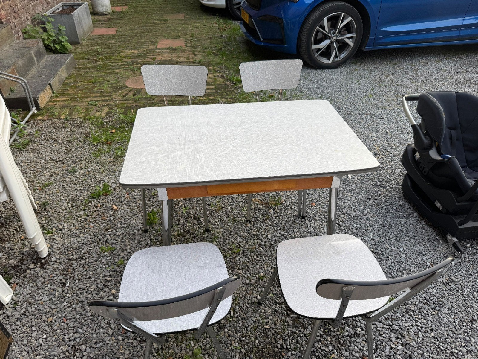 Vintage eettafel met 4 stoelen - Jaren '50/'60 stijl, Ophalen, Gebruikt, 100 tot 150 cm, 50 tot 100 cm