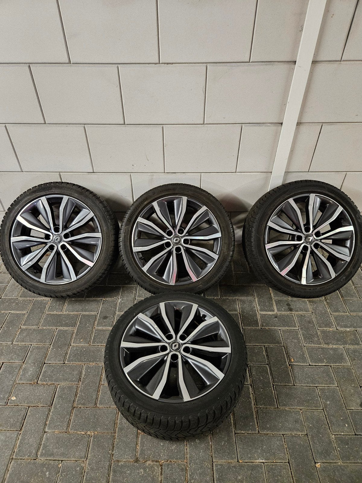 Winterbanden op originele Renault velgen 19 inch, Auto-onderdelen, Banden en Velgen, Gebruikt, Banden en Velgen, Winterbanden