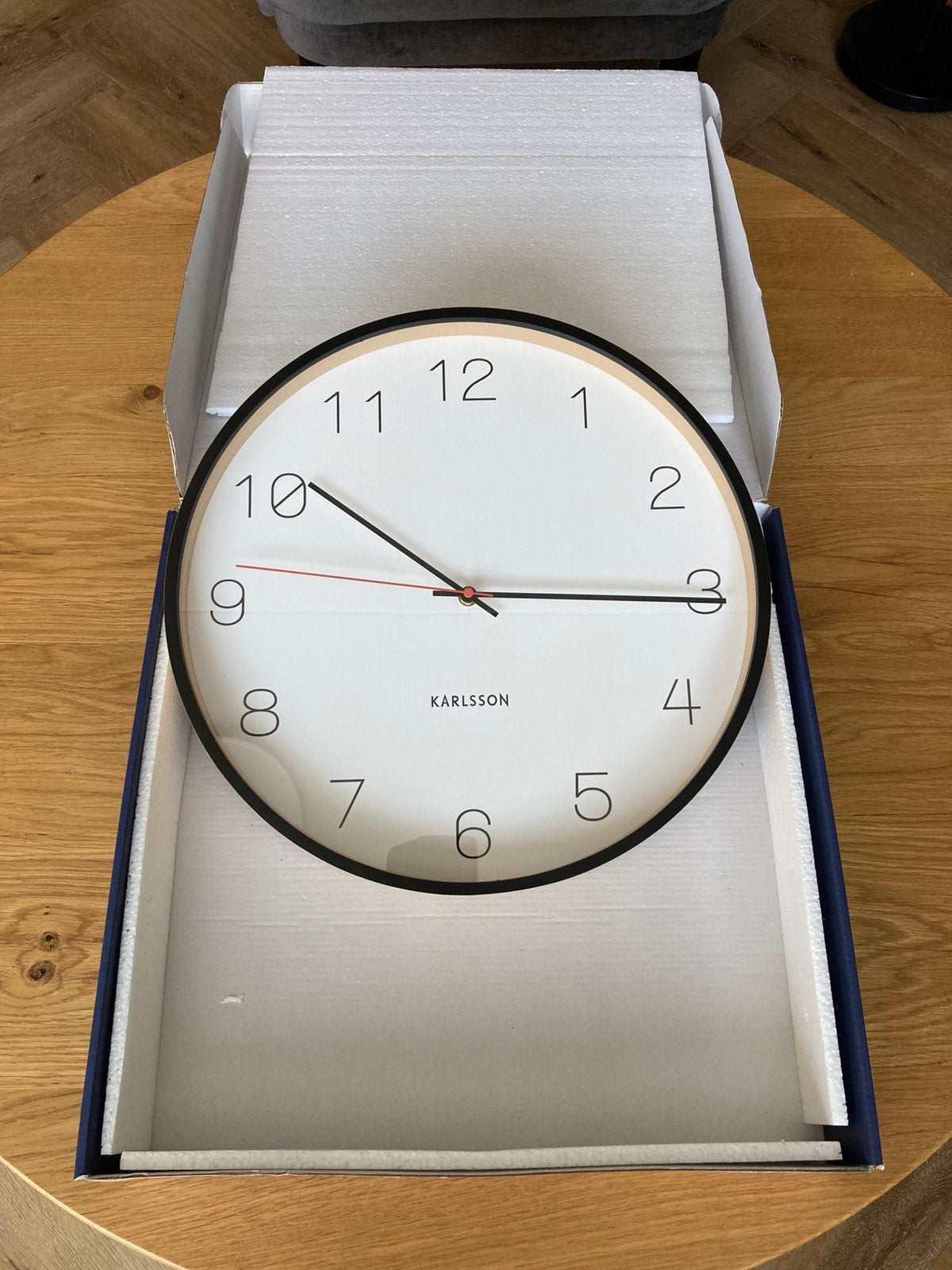 Karlsson klok wit (nieuw)  wall clock JOY, Huis en Inrichting, Woonaccessoires | Klokken, Ophalen, Nieuw, Wandklok