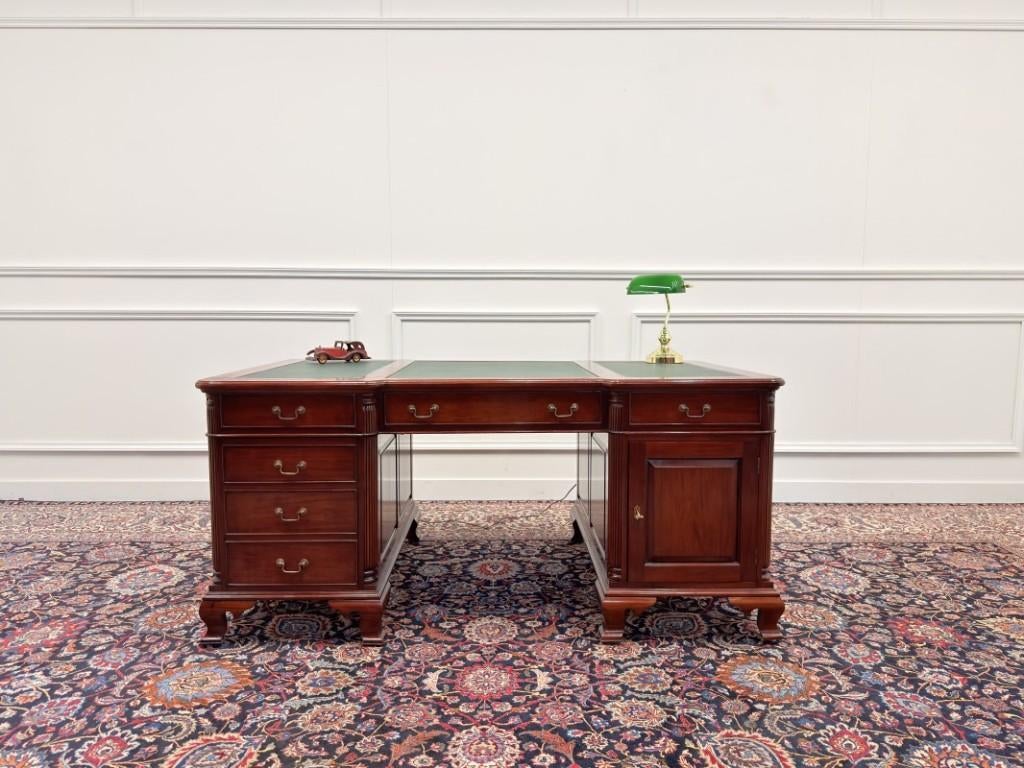 Klassiek Engels Chesterfield Bureau Partnerdesk, Antiek en Kunst, Ophalen