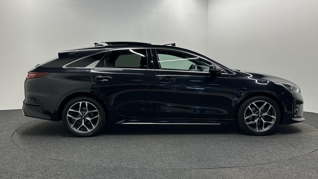Kia ProCeed 1.5 T-GDI GT-Line PANO CAMERA CRUISE CARPLAY NAV, Auto's, Voorwielaandrijving, Stof, Gebruikt, Euro 6