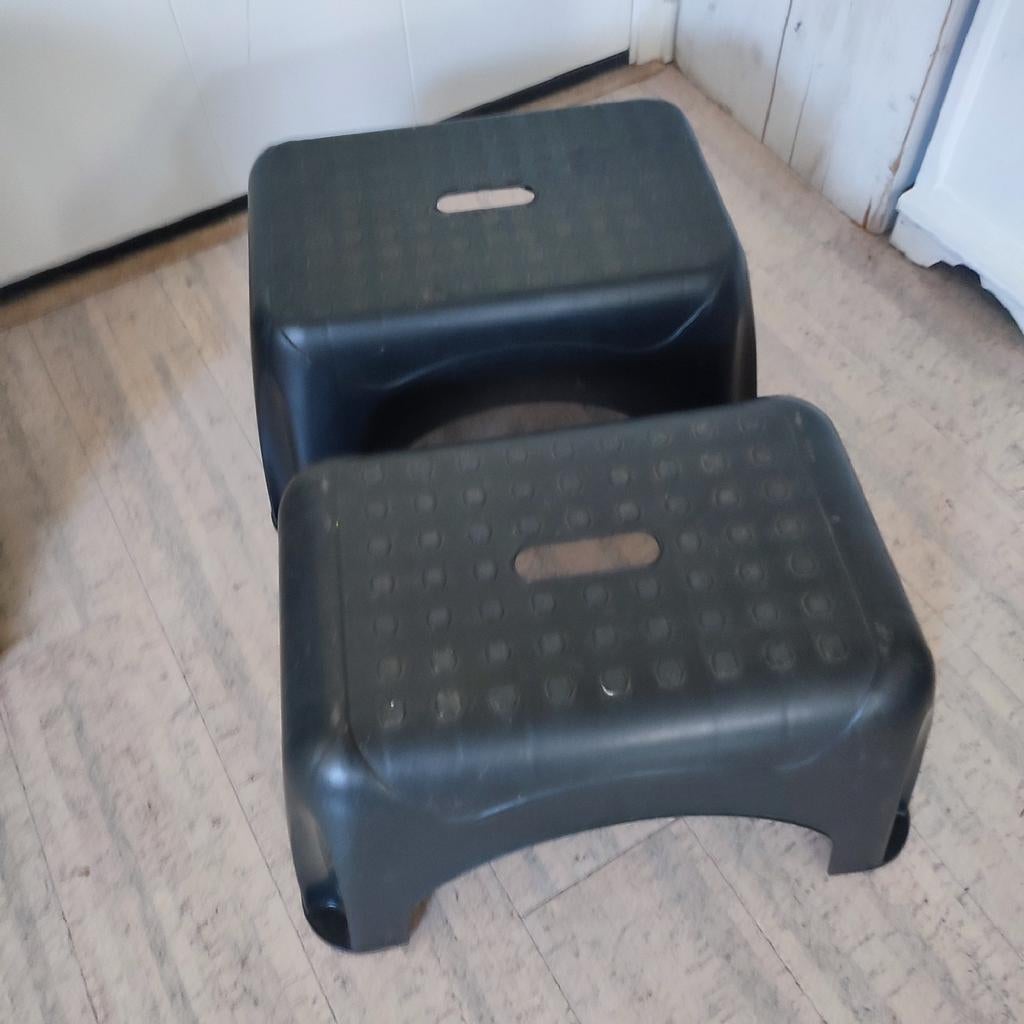 Starplast stevig zwart kunststof opstap 23 cm h. € 10 p.stuk, Ophalen of Verzenden, Kunststof