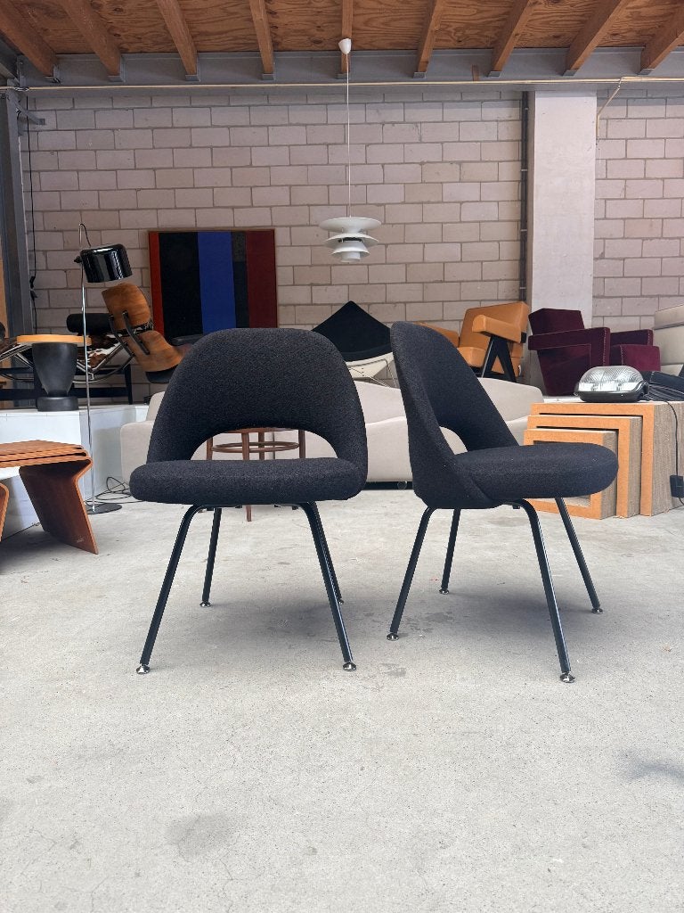 Knoll Saarinen Conference chair, Eero Saarinen (voorraad: 2), Ophalen, Gebruikt, Zwart, Metaal