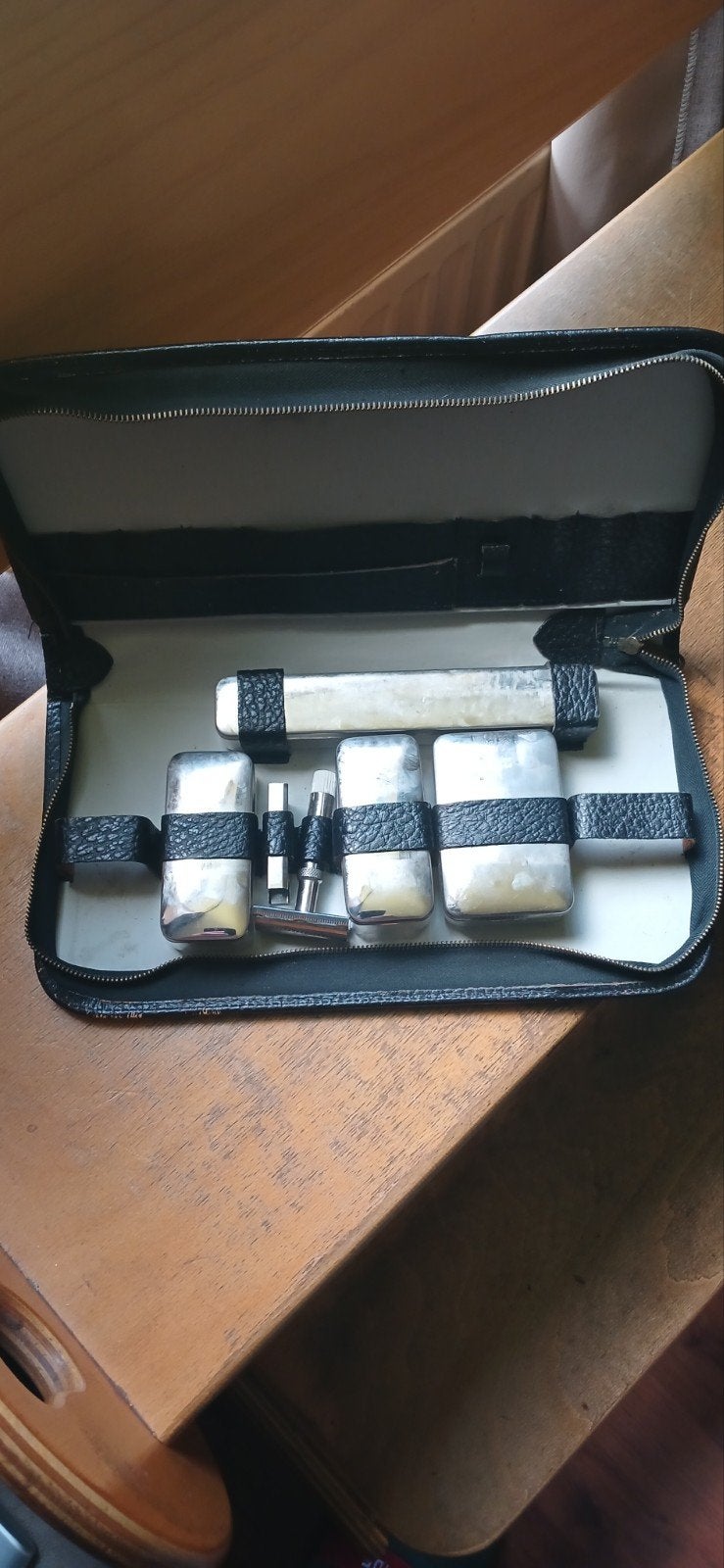 Vintage Reisset met Scheermes  € 50,00, Ophalen
