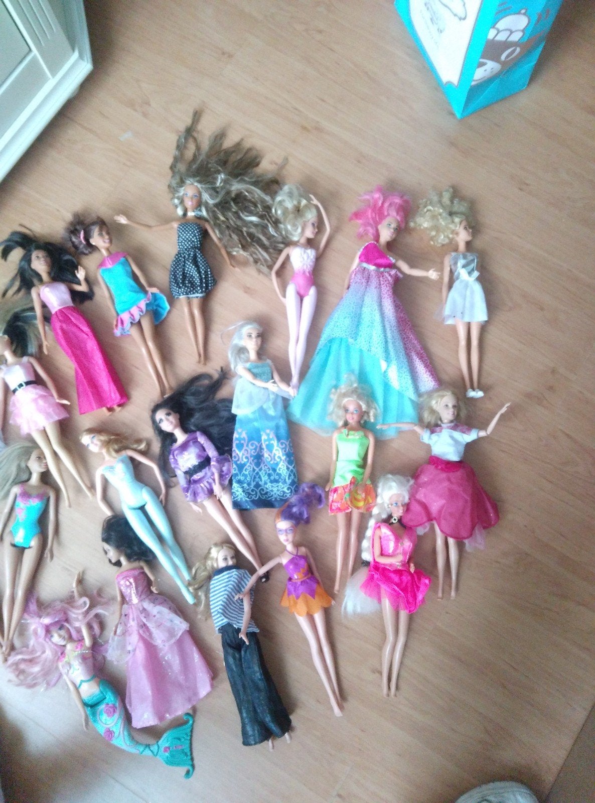 20 barbie.s van matell, Kinderen en Baby's, Speelgoed | Poppen, Ophalen of Verzenden, Zo goed als nieuw, Barbie
