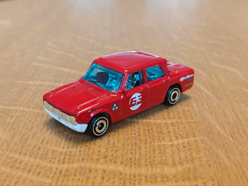 Hot Wheels Alfa Romeo Giulia Ti Super ROOD, Ophalen of Verzenden, Zo goed als nieuw, Auto
