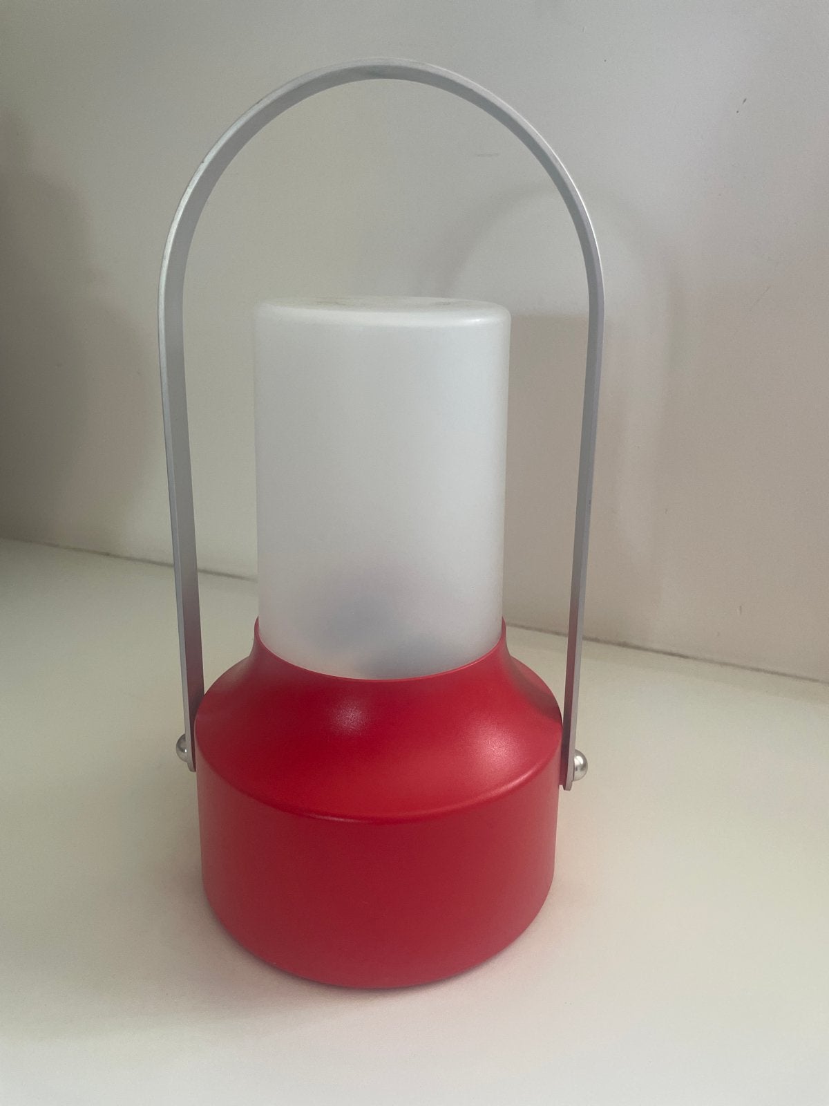 IKEA Solvinden LED Lantaarn Rood - Draagbaar & Oplaadbaar, Ophalen of Verzenden, Gebruikt