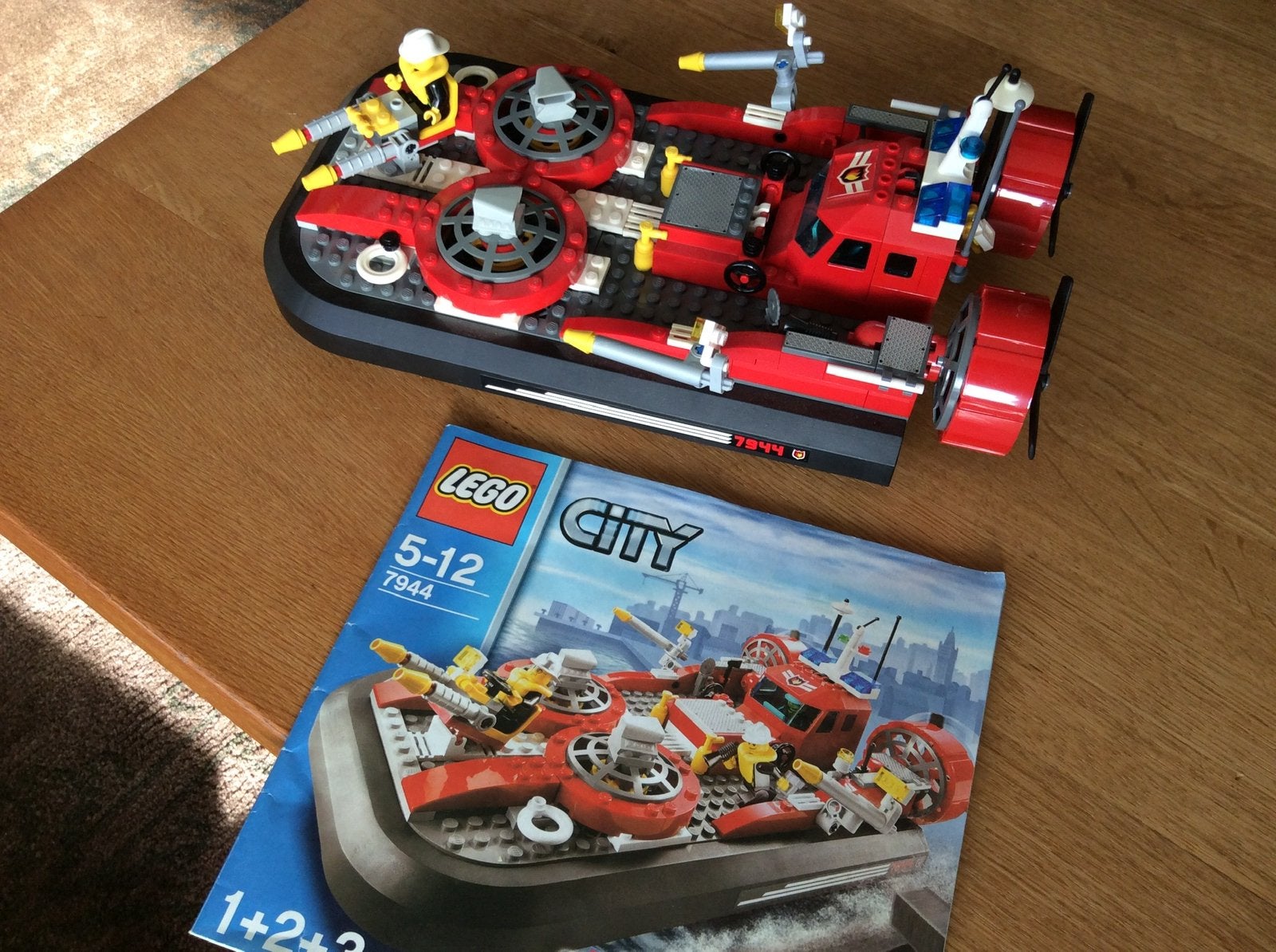 Lego brandweer hovercraft, 100% compleet met boek., City, Lego, Ophalen of Verzenden, Zo goed als nieuw