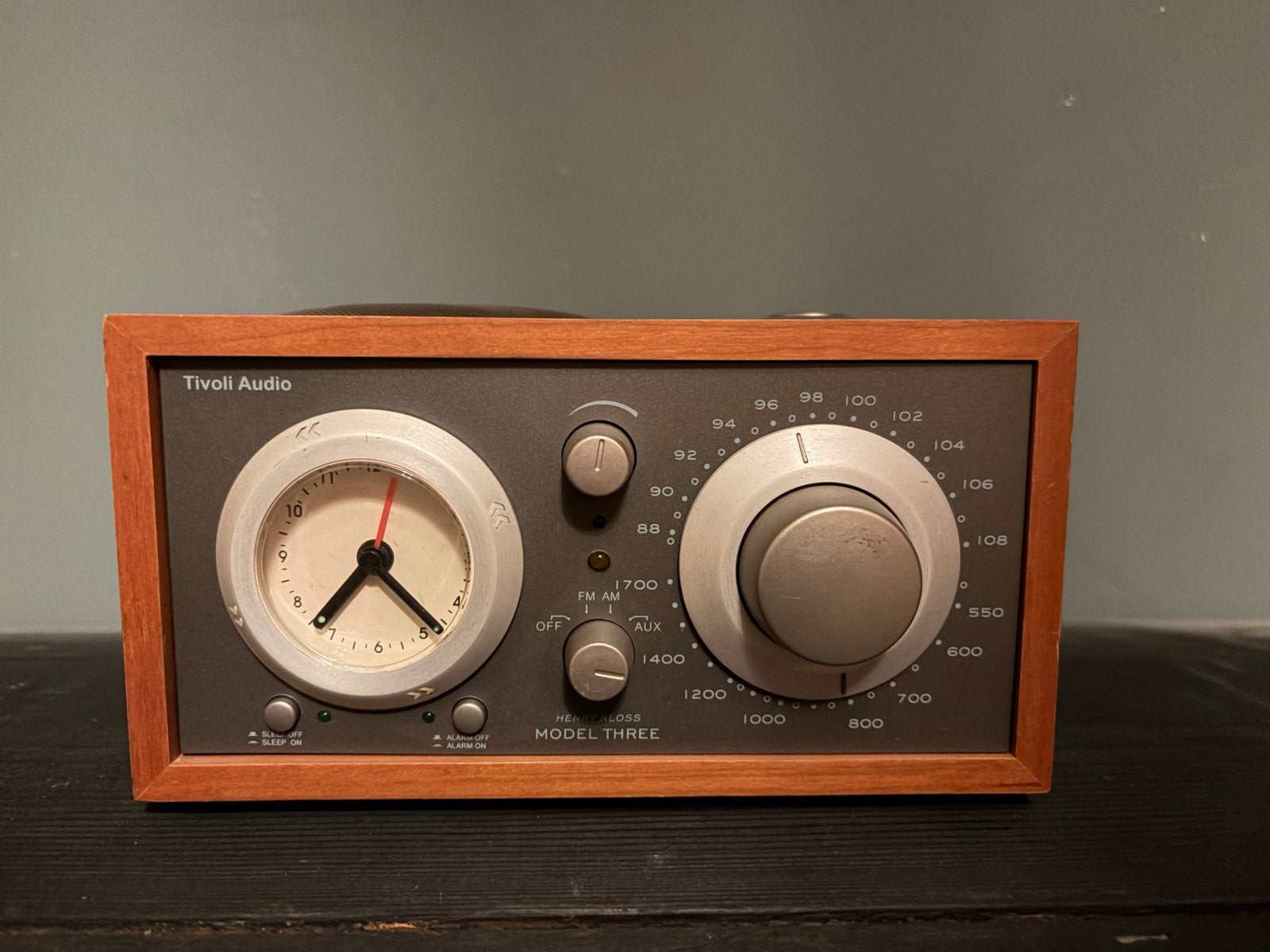 Tivoli Audio Model Three Radio met Klok en Alarm, Ophalen of Verzenden, Gebruikt, Radio