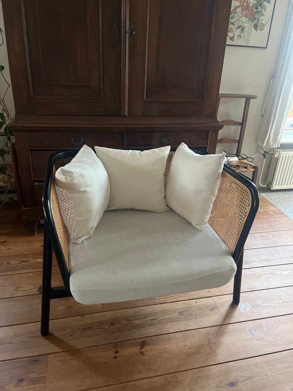 Stijlvolle rotan fauteuil Loods 5 met zwart frame en kussens, Ophalen, Gebruikt, Zwart, Eén