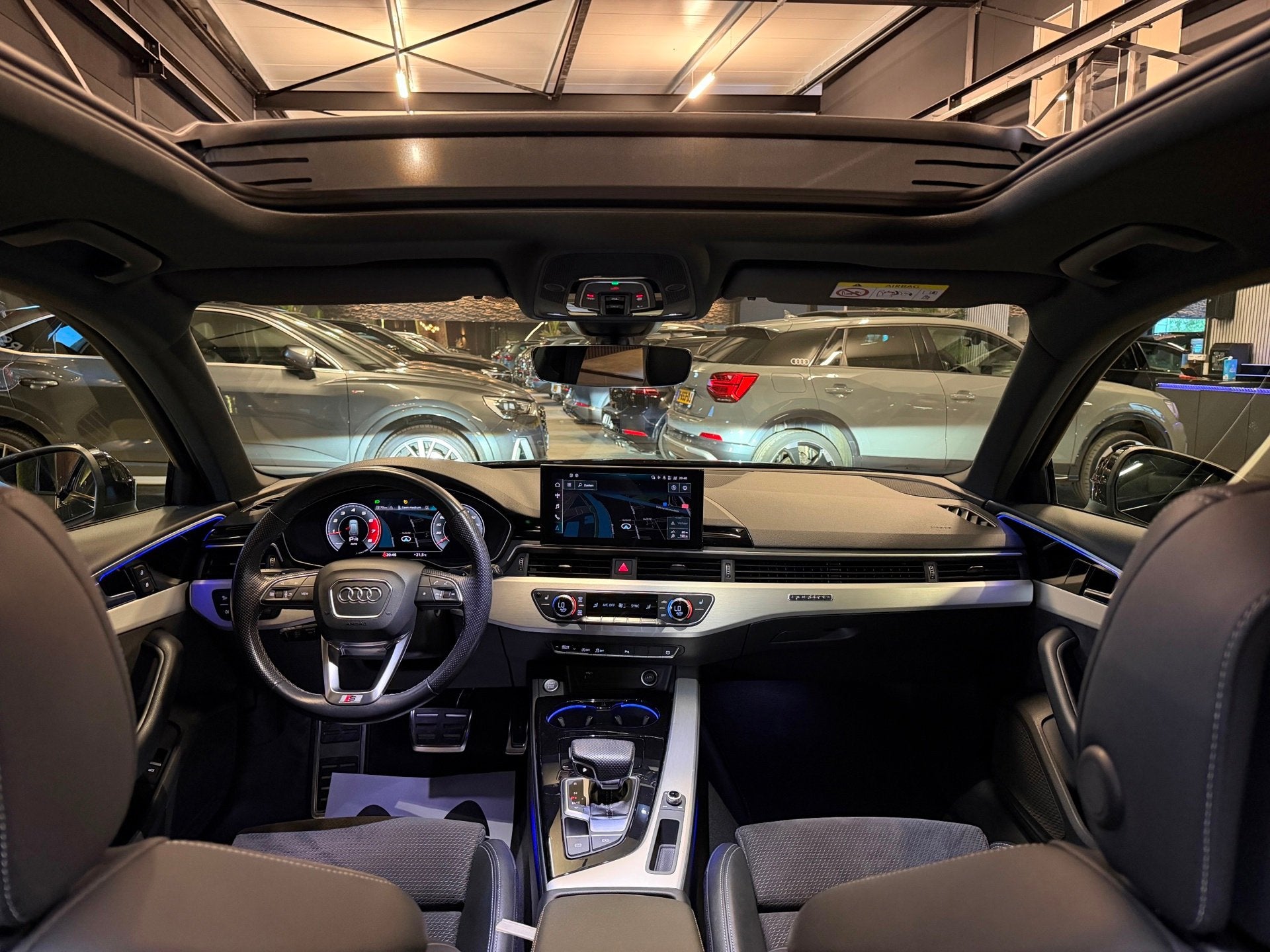 Audi A4 Avant 40 TFSI quattro 3X S-Line|Pano|Matrix|Sfeer|Vo, Auto's, Automaat, Gebruikt, Euro 6, 4 cilinders