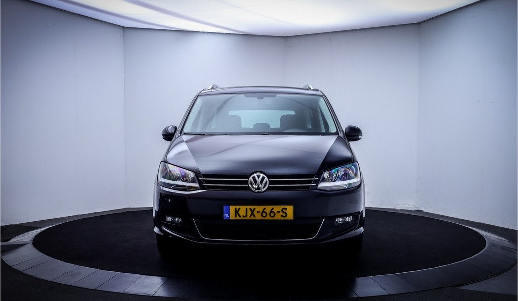 Volkswagen Sharan 1.4TSI Dsg 7Pers. JOIN NAVI | CAM. | ELEK, Stof, Zwart, 4 cilinders, 150 pk