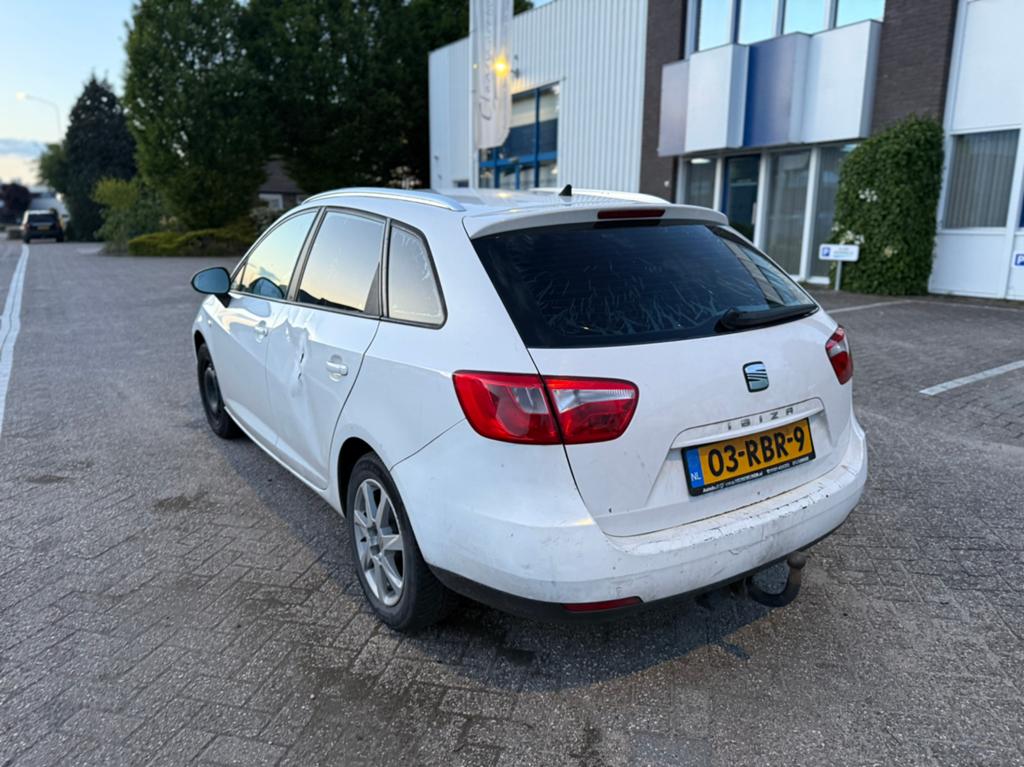 Seat Ibiza 1.2TDI 55KW Ecomotive ST 2011 Wit, Auto's, Seat, Voorwielaandrijving, 74 pk, 1199 cc, Origineel Nederlands