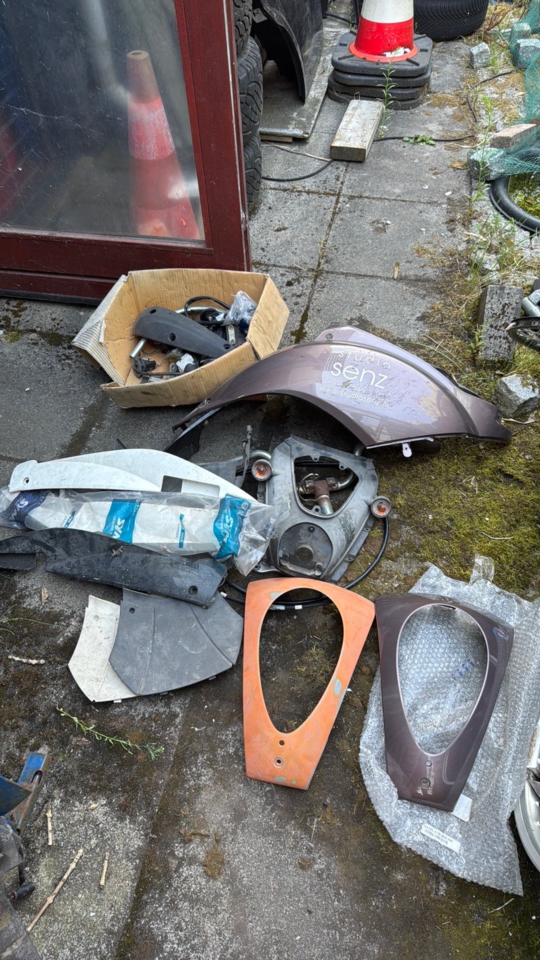 Kappen sym mio, Fietsen en Brommers, Brommeronderdelen | Scooters, Ophalen of Verzenden, Kap, SYM