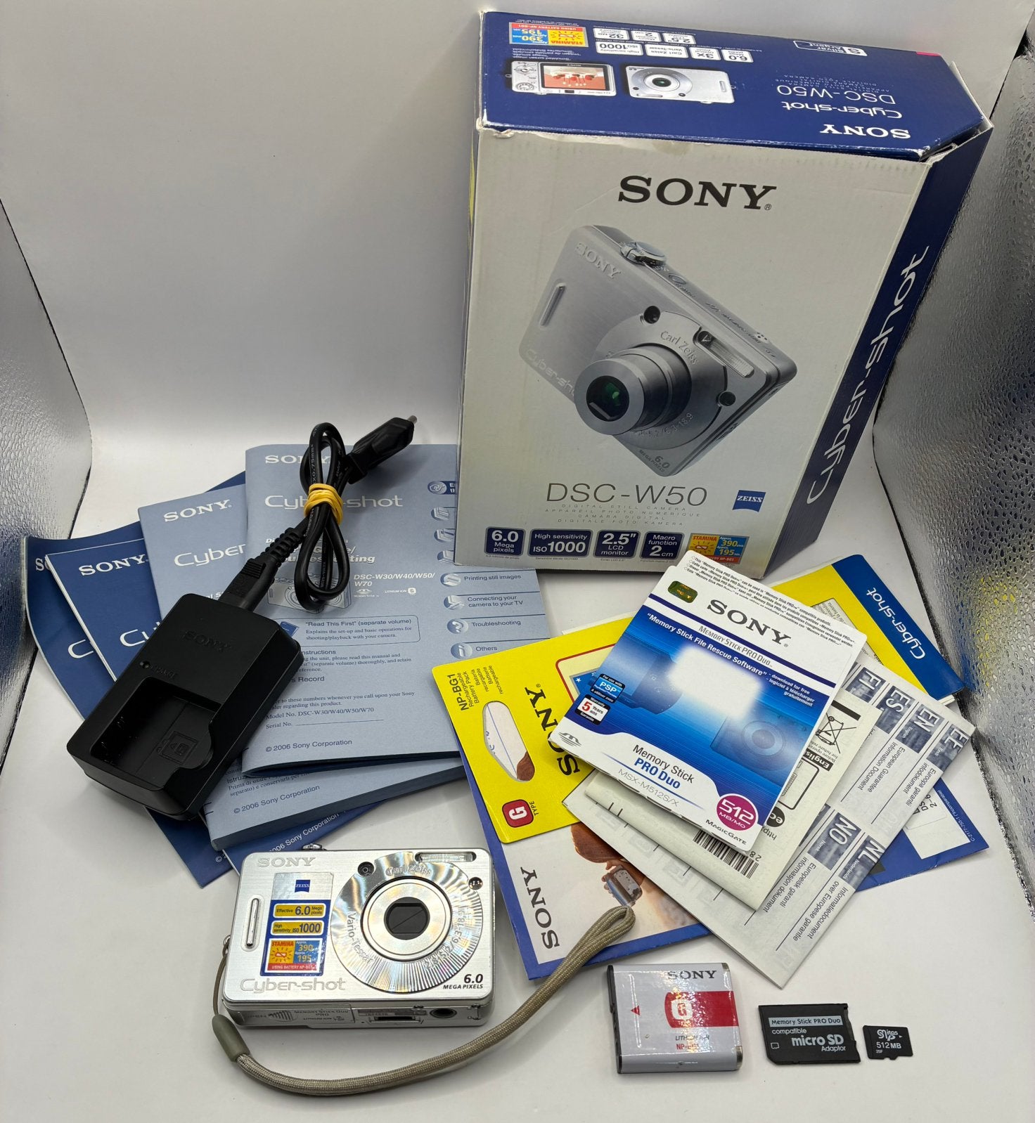 Sony Cyber-shot DSC-W50 - compact camera, Audio, Tv en Foto, Fotocamera's Digitaal, Ophalen of Verzenden, Zo goed als nieuw, Sony